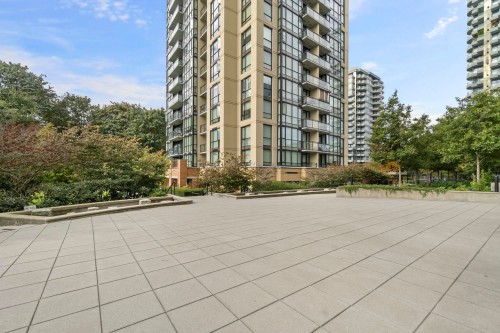 609-10777 University Drive, Surrey, BC 