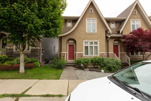 21145 77b Avenue  Langley, BC V2Y 0J3