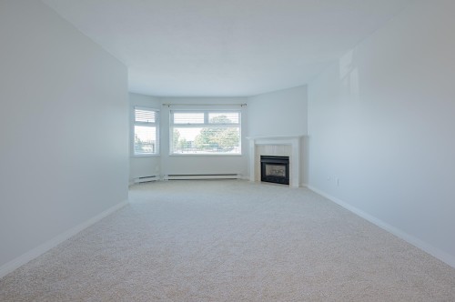 308-1220 Fir Street, White Rock, BC 