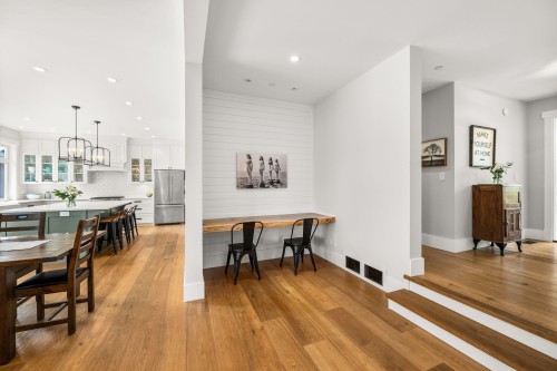 15682 Thrift Avenue, White Rock, BC 