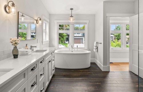 15682 Thrift Avenue, White Rock, BC 