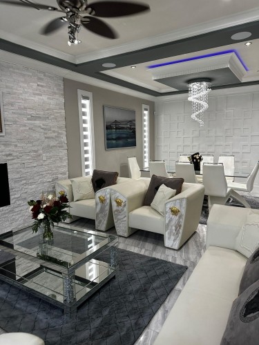 8960 150A Street, Surrey, BC 