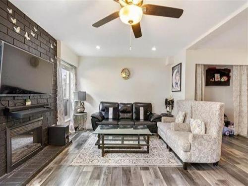 263-7493 140 Street, Surrey, BC 