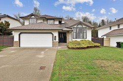 2907 Crossley Drive  Abbotsford, BC V2T 5H1