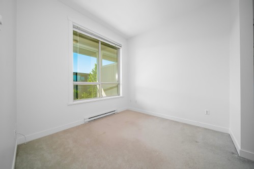 402-13555 Gateway Drive, Surrey, BC 