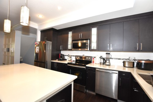 15-14877 60 Avenue, Surrey, BC 