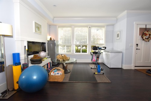 15-14877 60 Avenue, Surrey, BC 