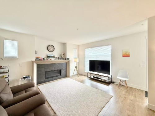 19682 75A Avenue, Langley, BC 