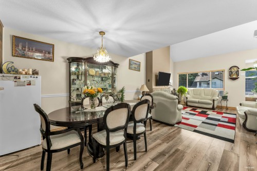 204-10308 155A Street, Surrey, BC 