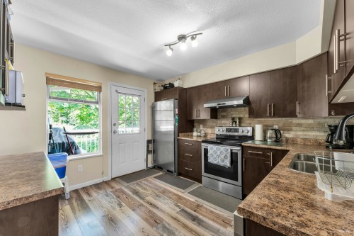 204-10308 155A Street, Surrey, BC 