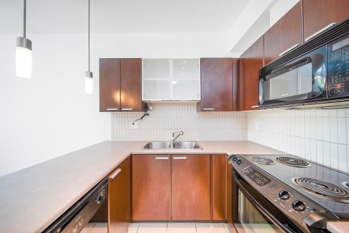 309-10499 University Drive, Surrey, BC 