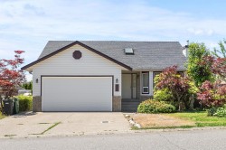 2818 Crossley Drive  Abbotsford, BC V2T 5H5