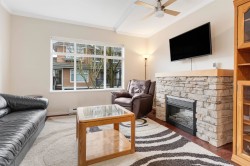 52-15233 34 Avenue  Surrey, BC V3Z 2T7