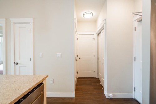 425-11077 Ravine Road, Surrey, BC 