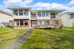 7350 138 Street  Surrey, BC V3W 5H2