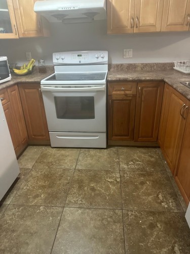 107-6960 120 Street, Surrey, BC 