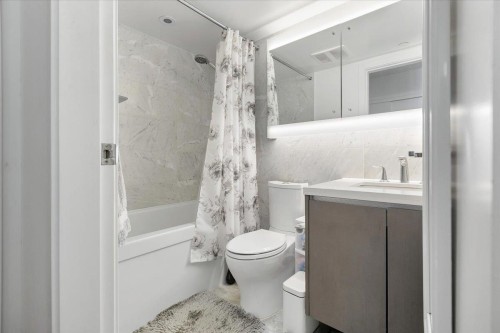 1015-13696 100 Avenue, Surrey, BC 