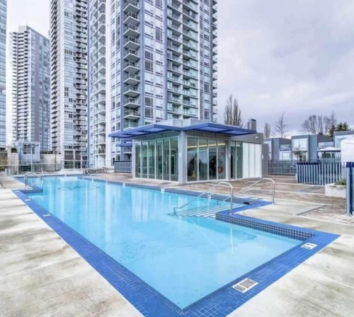 1015-13696 100 Avenue, Surrey, BC 