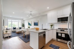 305-20081 68 Avenue  Langley, BC V2Y 3V7