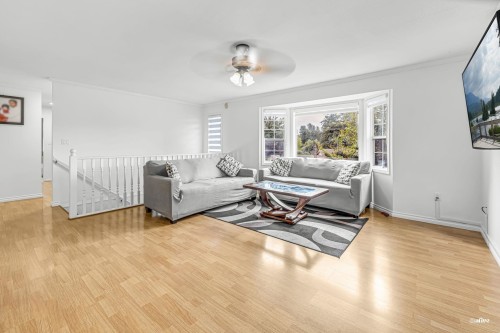 3047 Crossley Drive, Abbotsford, BC 