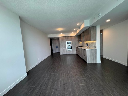 2409-13768 100 Avenue, Surrey, BC 