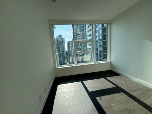 2409-13768 100 Avenue, Surrey, BC 