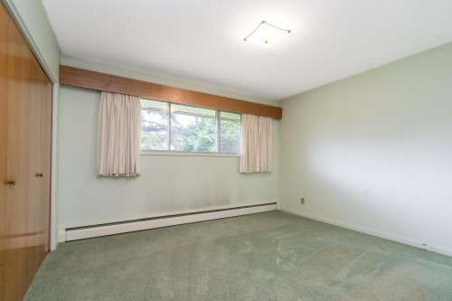 15875 101A Avenue, Surrey, BC 