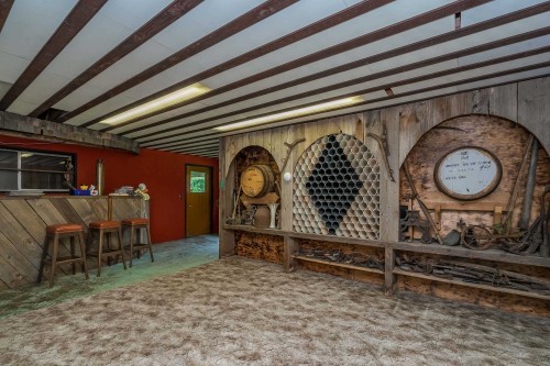 15875 101A Avenue, Surrey, BC 