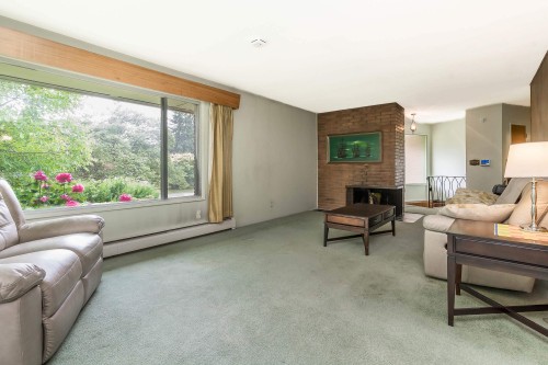 15875 101A Avenue, Surrey, BC 