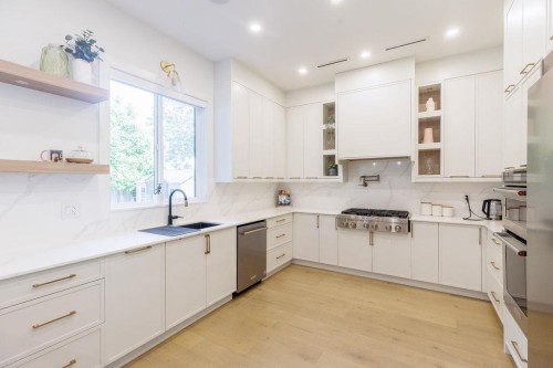 7002 Brewster Drive W, Delta, BC 