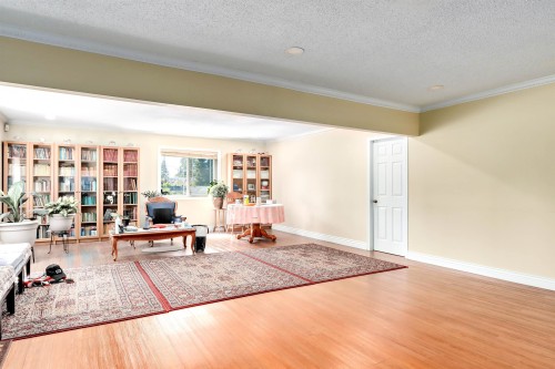 13260 108 Avenue, Surrey, BC 