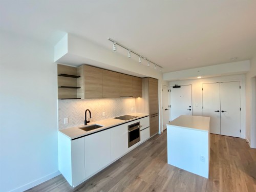 1801-13428 105 Avenue, Surrey, BC 