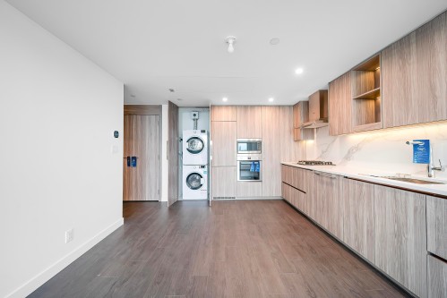 3301-13768 100 Avenue, Surrey, BC 