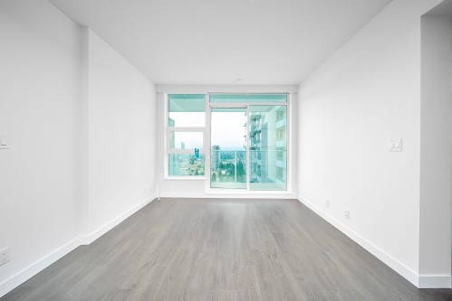 3301-13768 100 Avenue, Surrey, BC 