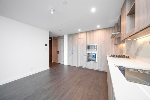 3301-13768 100 Avenue, Surrey, BC 