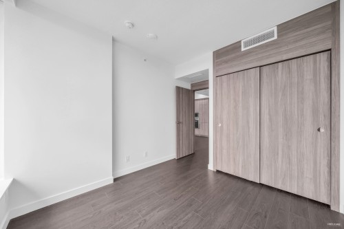 2703-13768 100 Avenue, Surrey, BC 