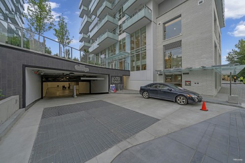 2703-13768 100 Avenue, Surrey, BC 