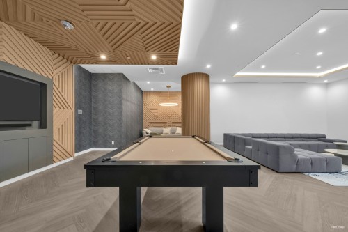 2703-13768 100 Avenue, Surrey, BC 