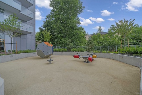 2703-13768 100 Avenue, Surrey, BC 