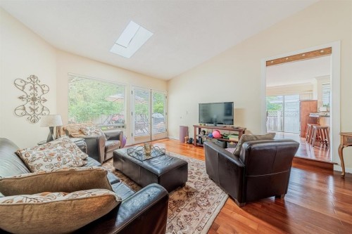 14636 18 Avenue, Surrey, BC 