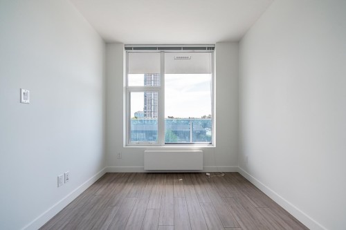 302-13615 Fraser Highway, Surrey, BC 