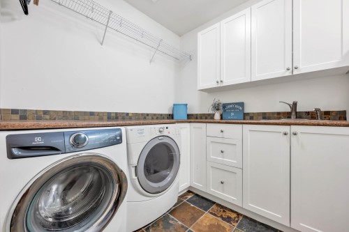 18208 92 Avenue, Surrey, BC 