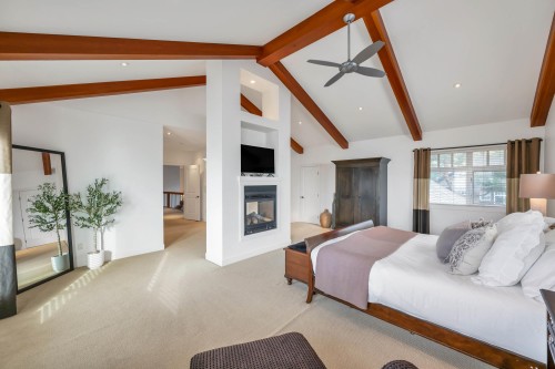 18208 92 Avenue, Surrey, BC 