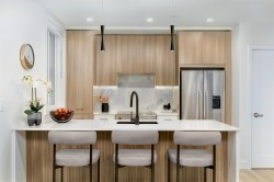 213-34375 Gladys Avenue  Abbotsford, BC V2S 2E8