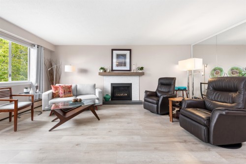 305-15010 Roper Avenue, White Rock, BC 