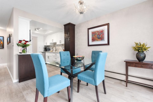 305-15010 Roper Avenue, White Rock, BC 