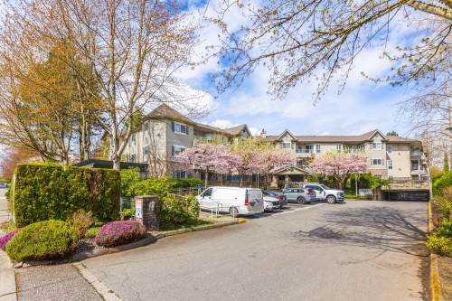 208-16137 83 Avenue  Surrey, BC V4N 0N1