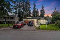 19976 49 Avenue  Langley, BC V3A 3R6