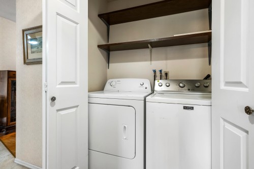 202-33233 Bourquin Crescent, Abbotsford, BC 