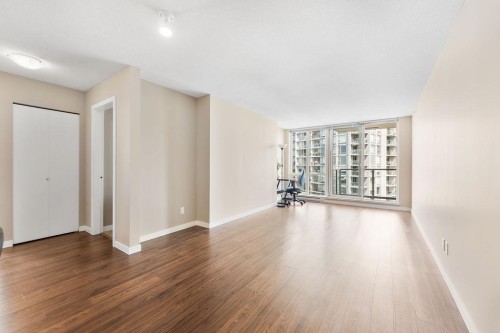 2402-9981 Whalley Boulevard, Surrey, BC 